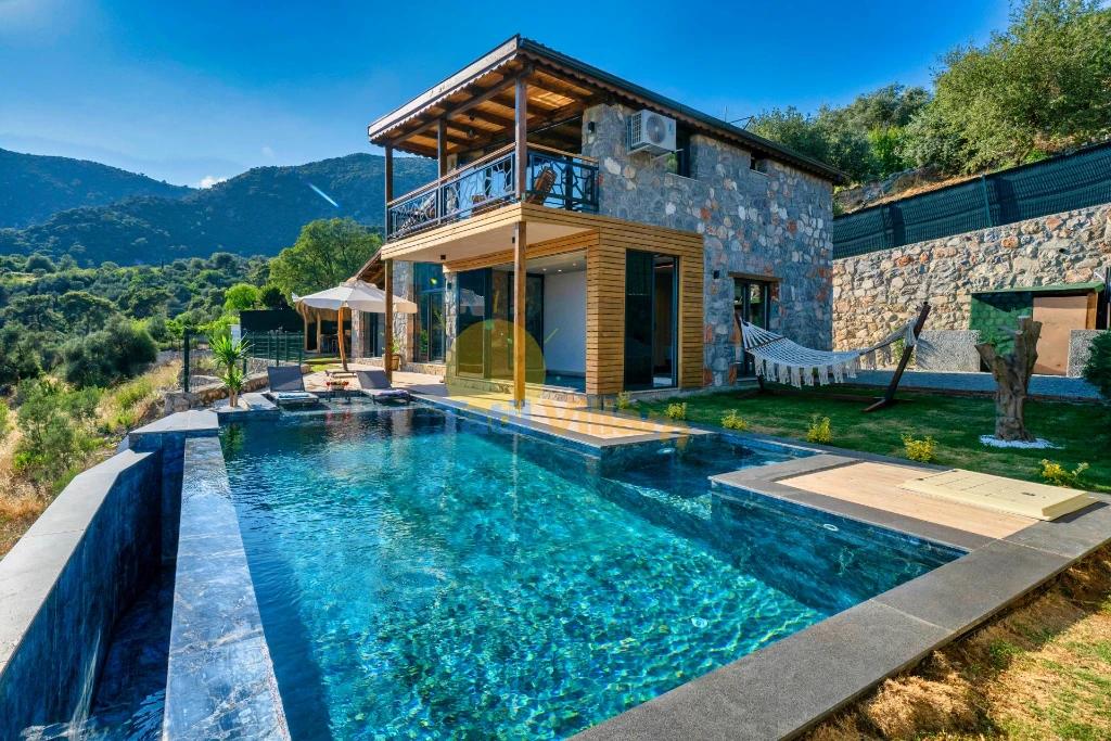 Villa Olive Garden - Ortakent Kapalı Havuzlu Villa